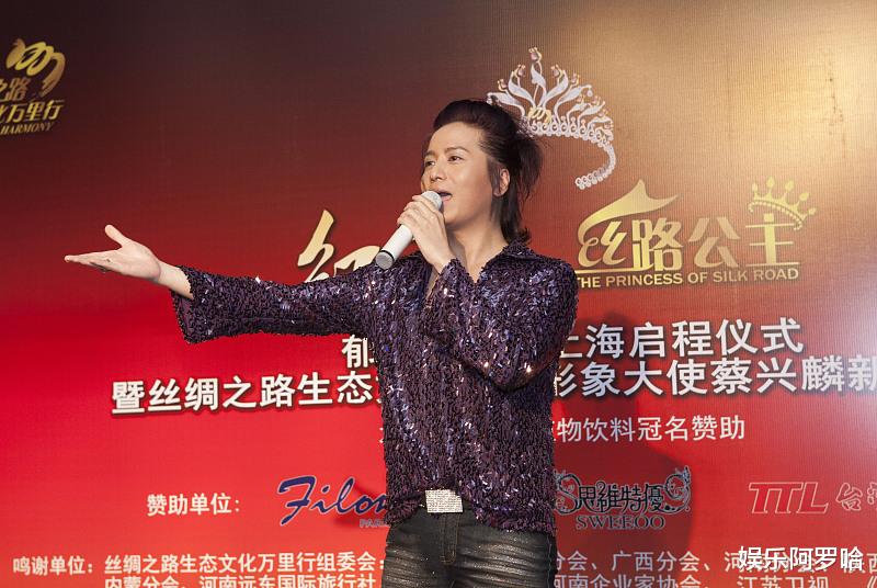 黄家驹▲黄家驹送人的4首歌,谭咏麟一唱火了32年,最后一首包揽各项音乐大奖!