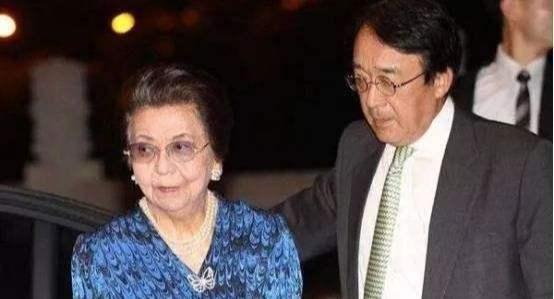 【安培】无法生育，又爱酗酒的安倍昭惠，为何还能被安倍晋三宠成公主？