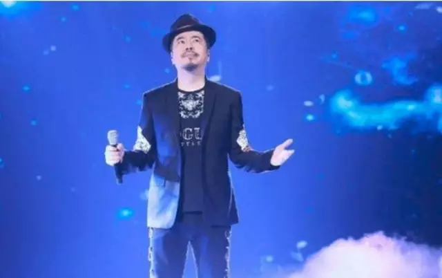 黑粉@自认为很红，其实全是黑粉的明星，网友：简直太尴尬！