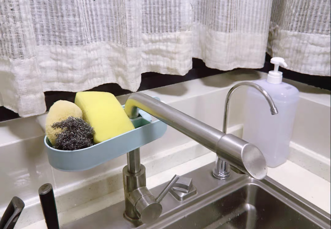 【贴纸】干了什么？百元内，老旧厨房焕然一新！