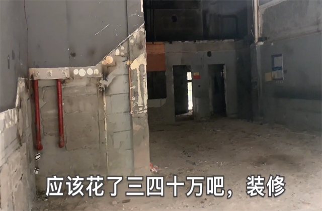 []因房东不让转租 店主将40万的装修全部砸掉 将门面恢复成毛坯房