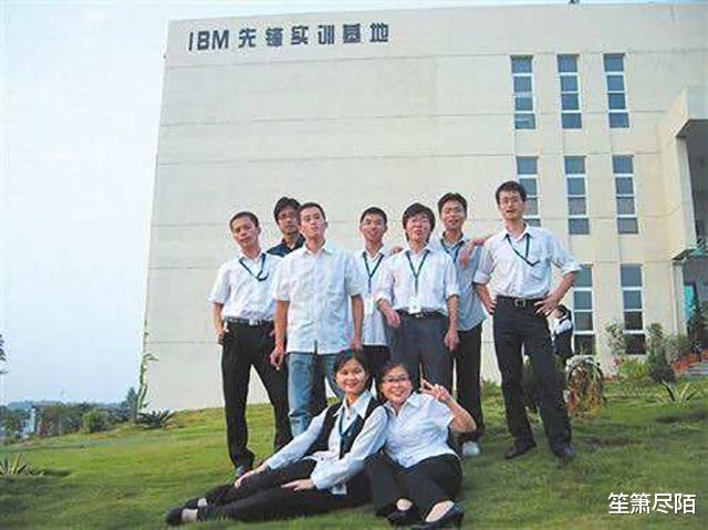 「考试」专科生中第一人，没毕业就被3家大型跨国公司录用，高考只有385分