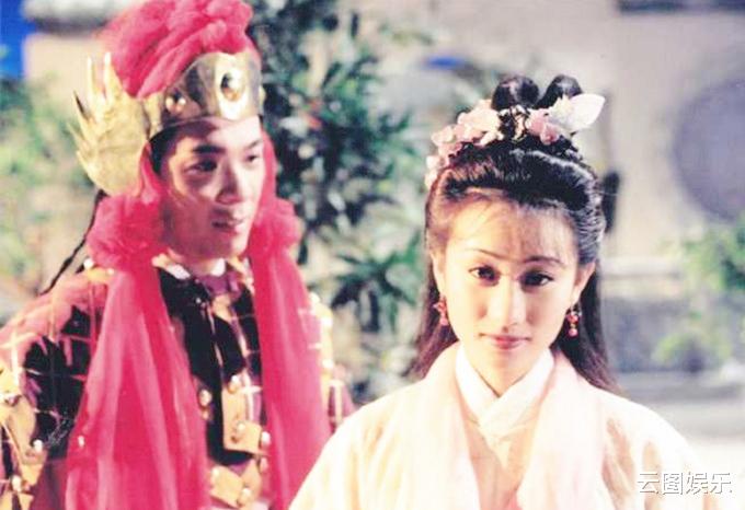 《雍正王朝》喬引娣近照，美貌依舊保養好，與TVB時期氣質大不同-圖8