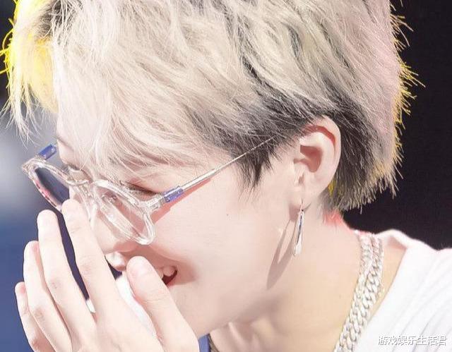 『刘雨昕』刚成C位出道就发了单曲，刘雨昕，你凭什么？