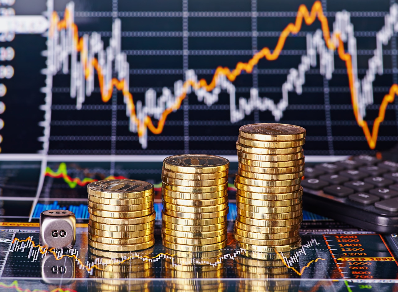 『股价』但凡股票出现“仙人指路”形态走势，坚决捂股死守，股价一飞冲天