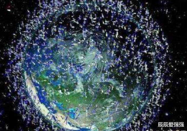 太空|地球在太空的真实样貌,犹如巨型垃圾场,美丽蓝星都是骗人的