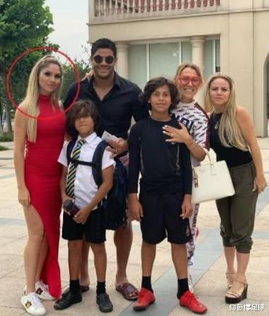 「胡尔克」上港外援3个月与侄女闪婚！英媒：是为了帮女方拿中国居留签证