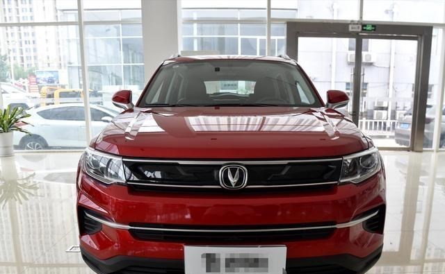 长安汽车|长安版“缤智”来袭，预售6.99万，1.4T油耗6升，新CS35真帅气