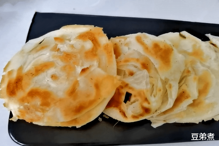 馄饨|三伏天，家人就馋这面食，10分钟就上桌，焦香酥脆，超好吃