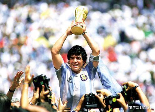 [马拉多纳]60岁老命就要休矣！马拉多纳女儿求助：只希望他能活下去