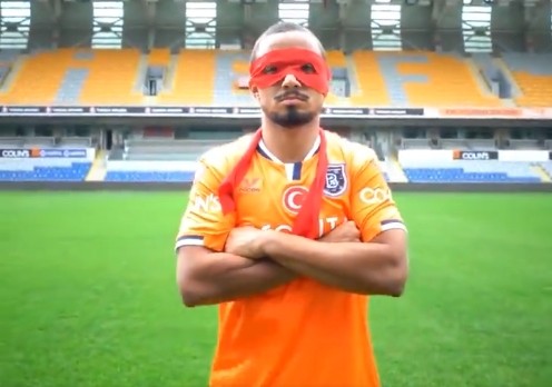 曼联|拉斐尔拿下三个第一，助球队战胜曼联！曼联球迷怀念他吗？