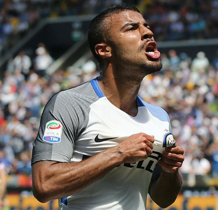 国际米兰@拼了！国米无惧魔鬼赛程，伊卡尔迪收两份大礼，拉菲尼亚盼回意甲