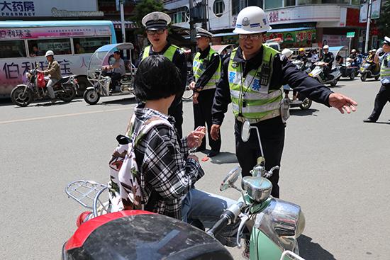 中国长安网|痛悼！再过4天就要领证，这位辅警却永远离开了……