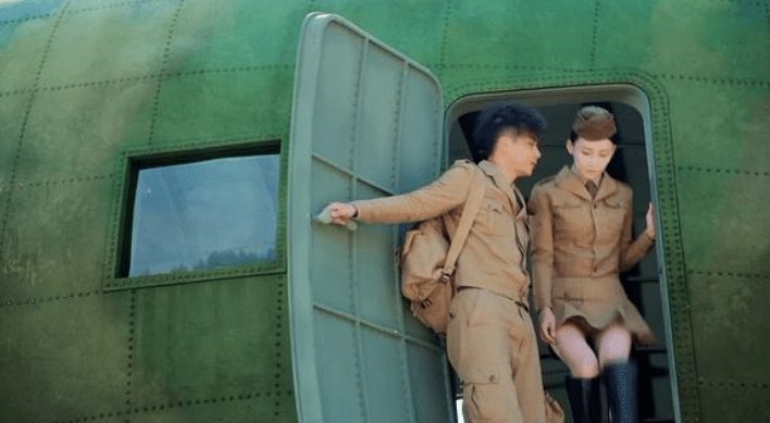 电视剧|抗日神剧又出“奇葩造型”，女兵穷到没裤子穿？网友：请尊重历史！