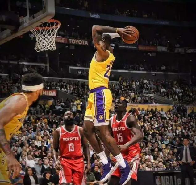 斯蒂芬·库里|库里坦言:如今联盟除了詹姆斯,只有两人比我强