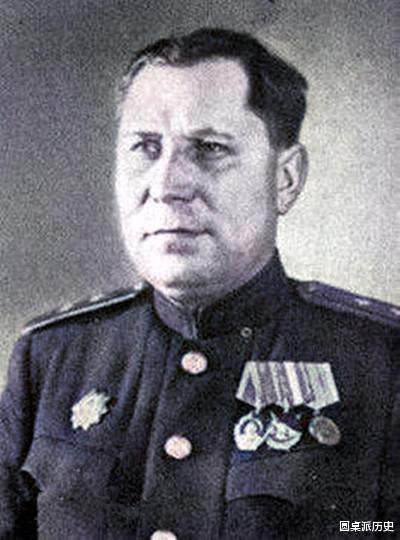 金日成|志愿军入朝作战，金日成想夺两军指挥权，为何没能如愿？