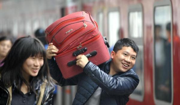 泽学家的旅游 疫情危险，我国春运出现新浪潮，部分地区机票都比火车票便宜！