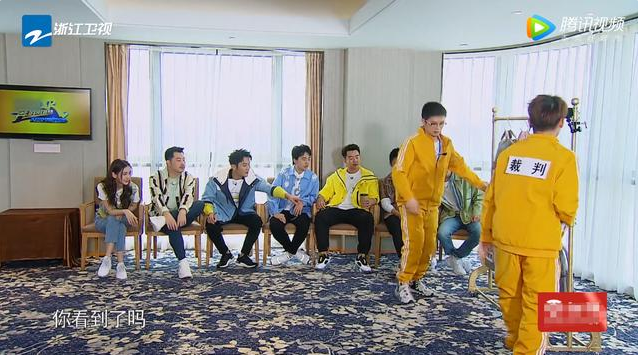 「奔跑吧兄弟」终于知道《跑男》为何火了，常驻嘉宾不是关键，他才是节目灵魂