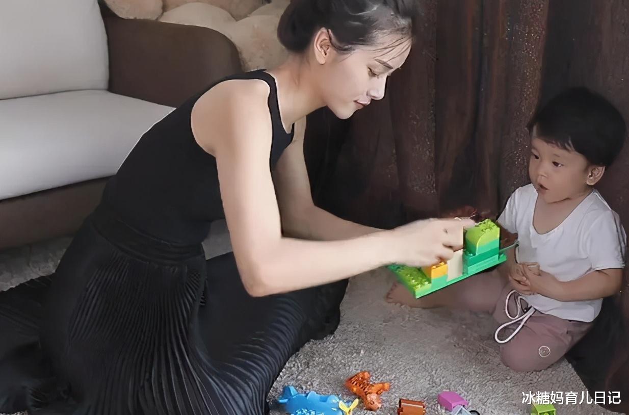 幼儿园|“超精致萌娃”走红，幼儿园午休进行“睡前护肤”，网友：很专业