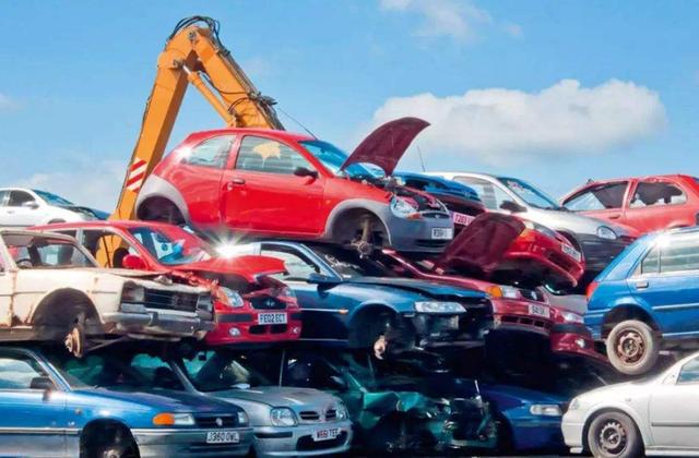 「私家车」私家车报废规定又改了？车主泪奔：说好60万公里，为啥你提前变卦