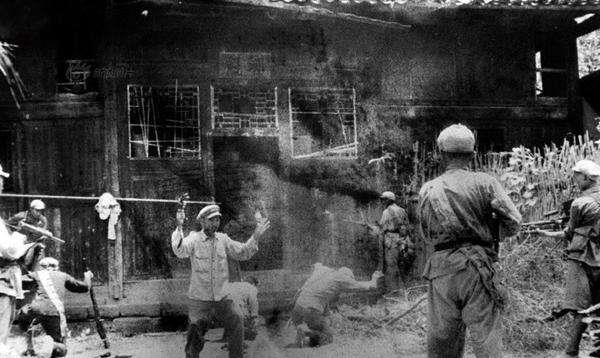 「国民党」此人是国民党少校，却指挥得动少将，建国后在刑场上被解放军救下