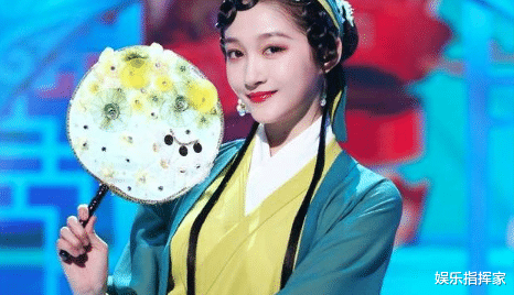 关晓彤▲《快本》又出事，关晓彤等人被点名，网友：不光是这几个人！