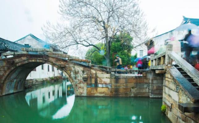 厦门|国内“最厉害”的两个城市，一个碾压省会，一个GDP狂甩省会