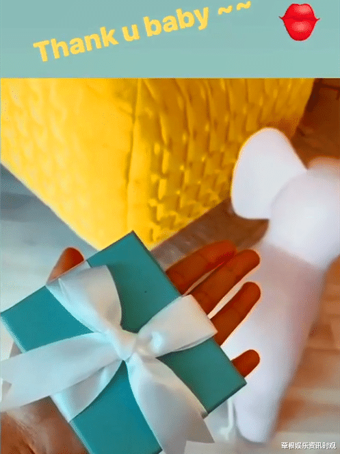 【陈乔恩】陈乔恩晒旧照配《公子向北走》歌词，感情出现危机还是内心独白？