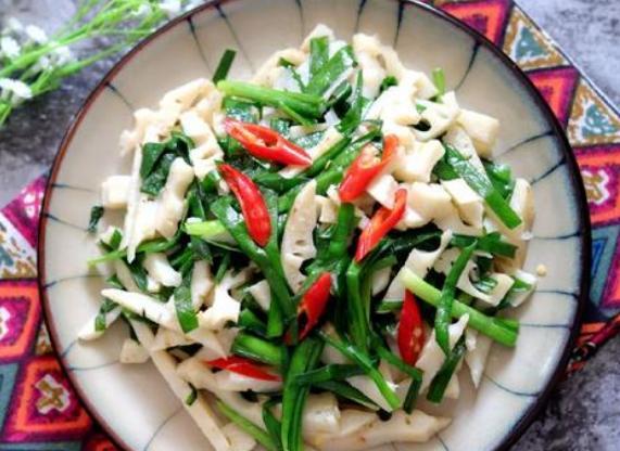 「衰老」韭菜和它是绝配，每周吃一次，营养美味，延缓衰老，肠道通畅了