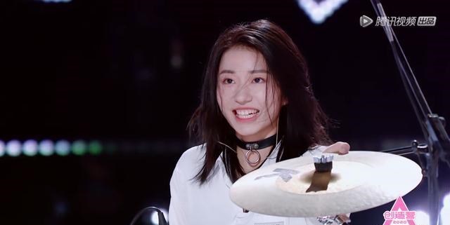 创造营2020■当844乐队的《鬼灭之刃》出场，《创造营2020》彻底赢了隔壁节目