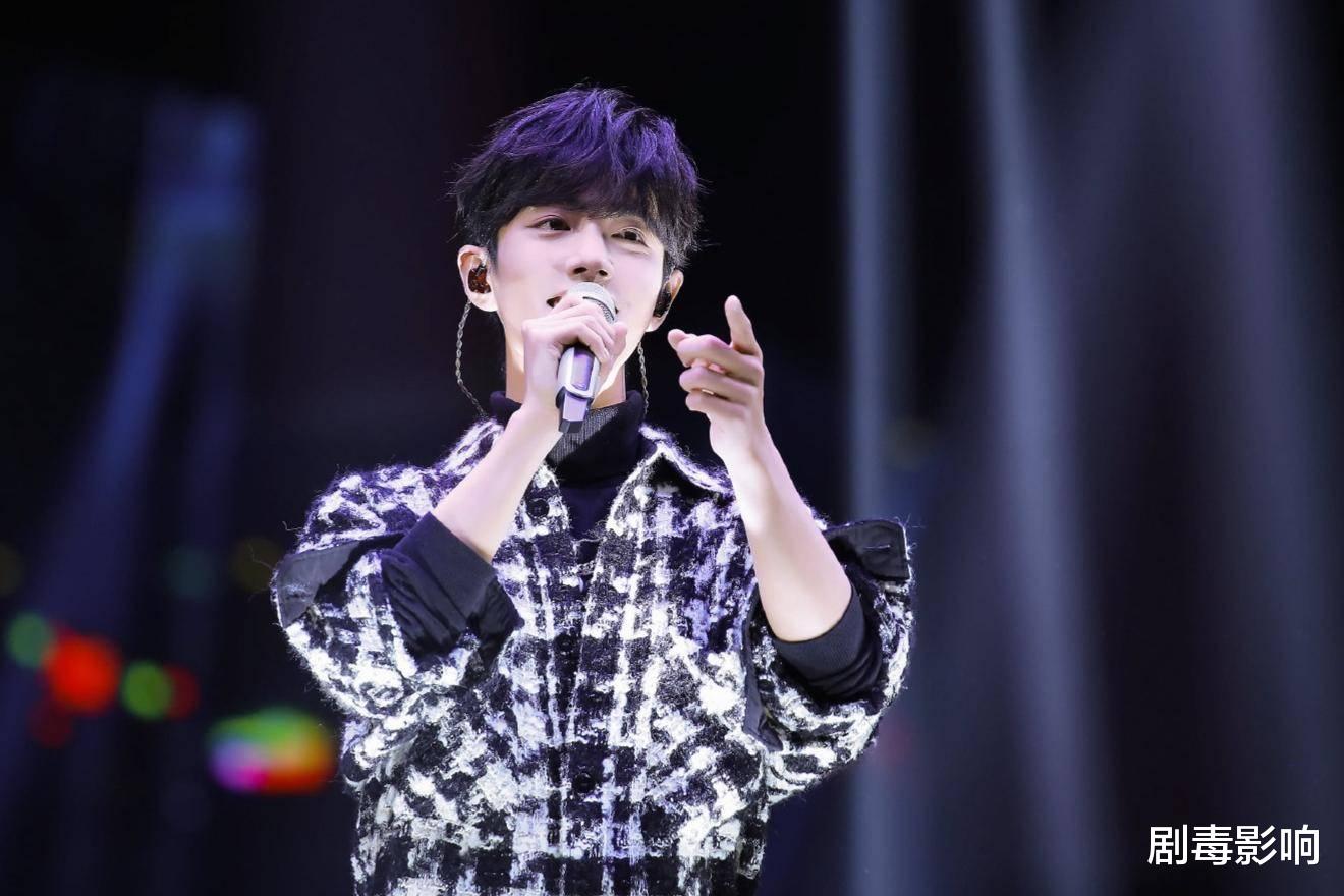 周杰伦@肖战周杰伦新歌同卖1百万张，一个用时19分钟，一个让平台崩盘