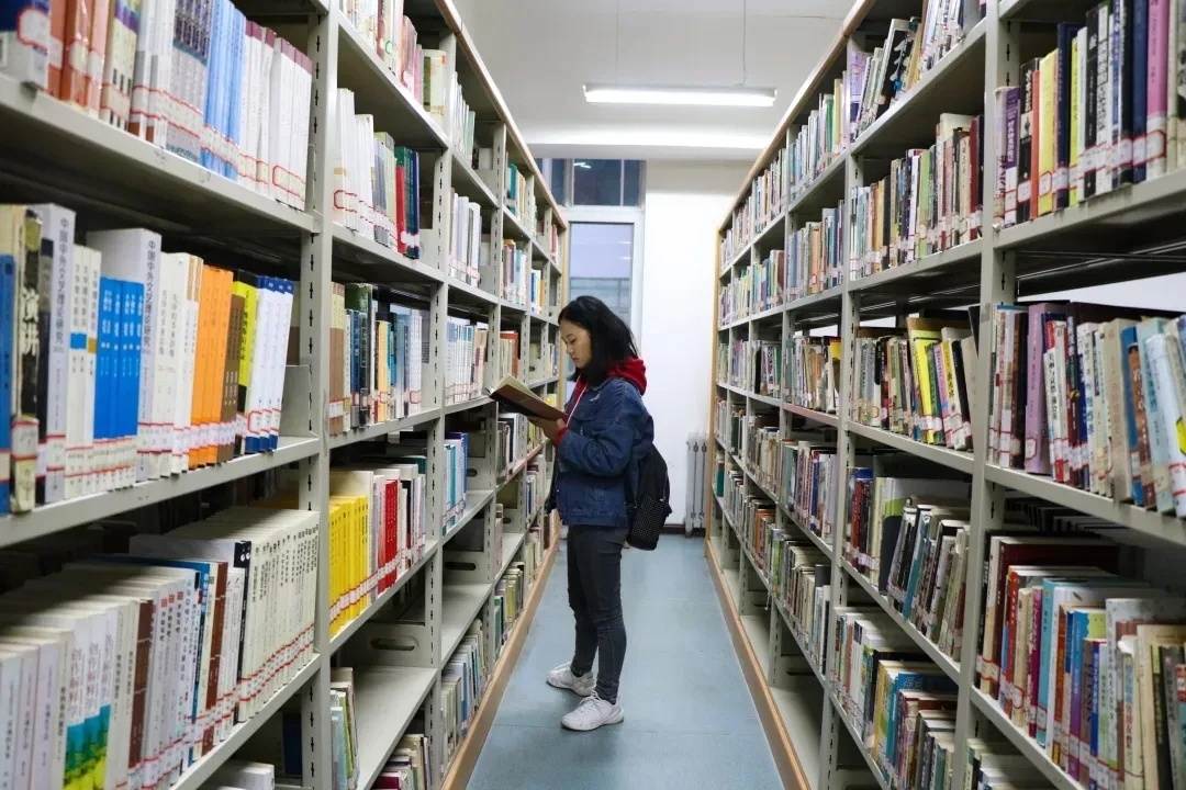 大学|大学最坑的三大专业，表面热门，实则难就业，你中招了吗