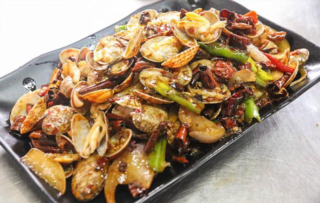 炒花甲：告别外卖，在家也能吃到正宗的辣炒花甲啦！