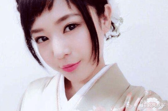 #苍井空#?苍井空微博晒娃图片儿，本来满满的爱意，谁曾想遭网友调侃