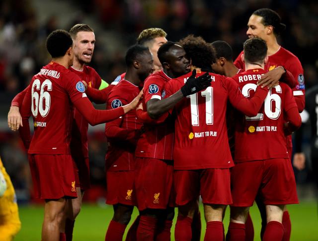 皇家马德里|夺冠之后不庆祝！皇马的一番客套，却实实在在打了巴萨的脸