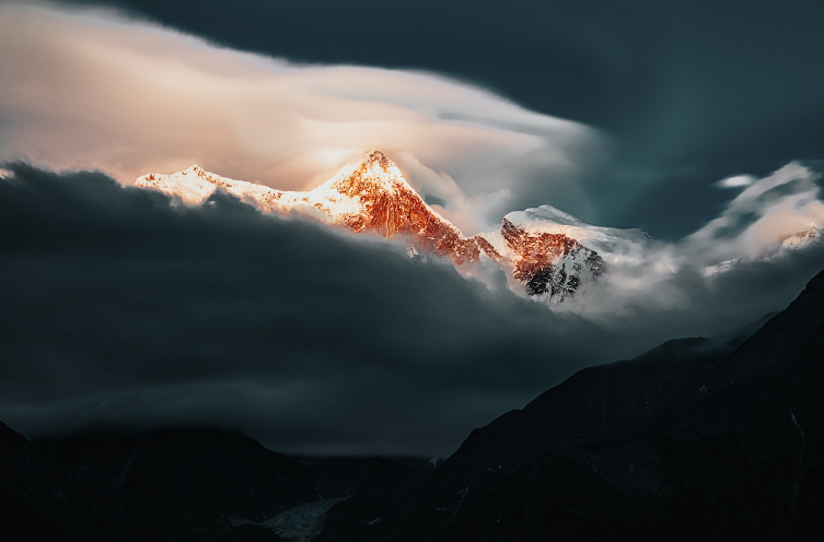 |11月上旬,两两相思,何苦折腾,前任消瘦了思念,爱得顺其自然