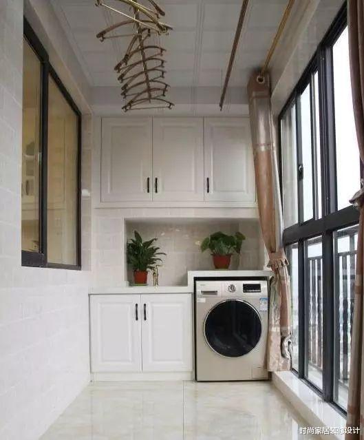 ：洗衣机放厨房、阳台、卫生间哪个地方好，看完才知道放这里好！