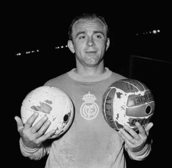 [阿根廷队]阿根廷足坛史上7大巨星，梅西老马上榜，榜首毫无争议！