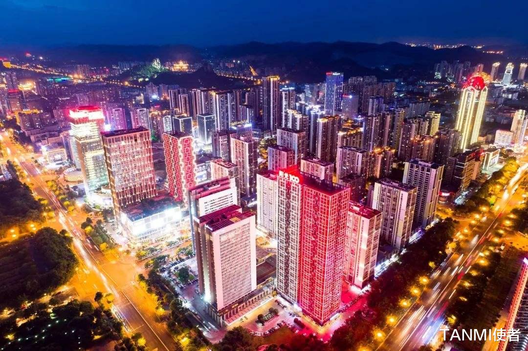 [香港]广西柳州：百里柳江夜景如梦似幻，是外滩跟漓江的完美结合