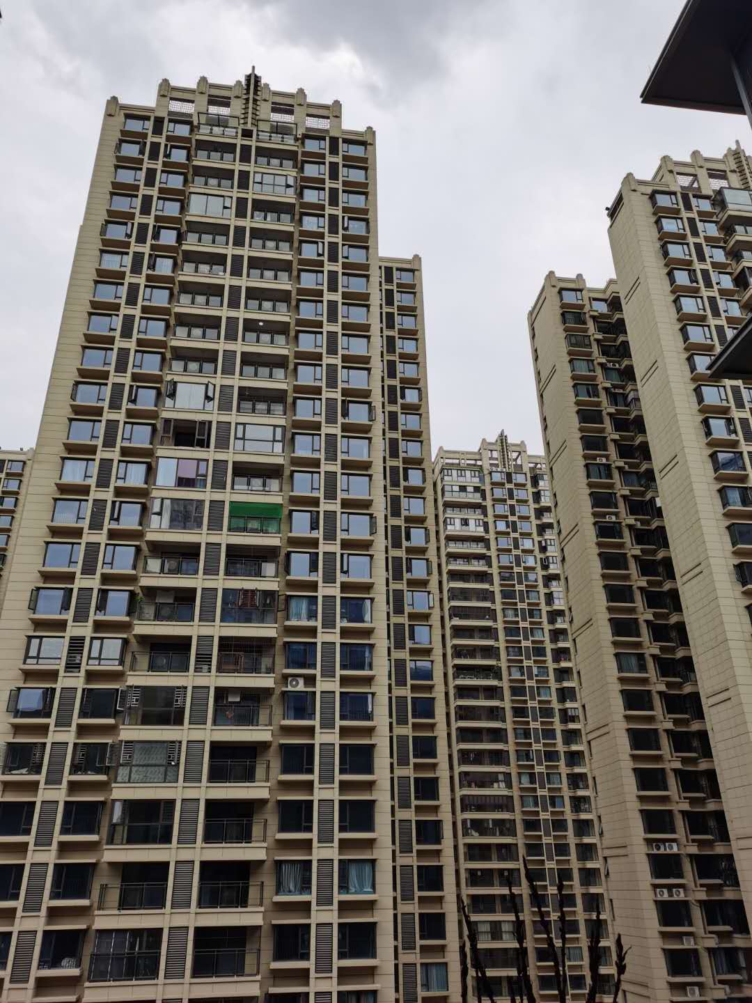 「」「封阳台好不好」：看这里，这样做不后悔