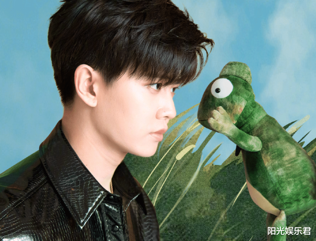 谢娜|任嘉伦又一甜宠剧官宣，这次出演霸道总裁，看到女主就姨母笑了！