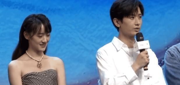 凤唳九天|《凤唳九天》猝不及防开播，清奇的剧情逻辑，叔嫂恋将男二变男主