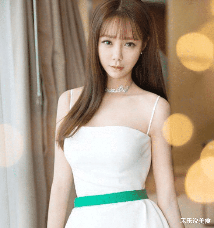 沈梦辰■31岁沈梦辰究竟有多“野”?3分裤练劈叉,结果“想捂都捂不住”!