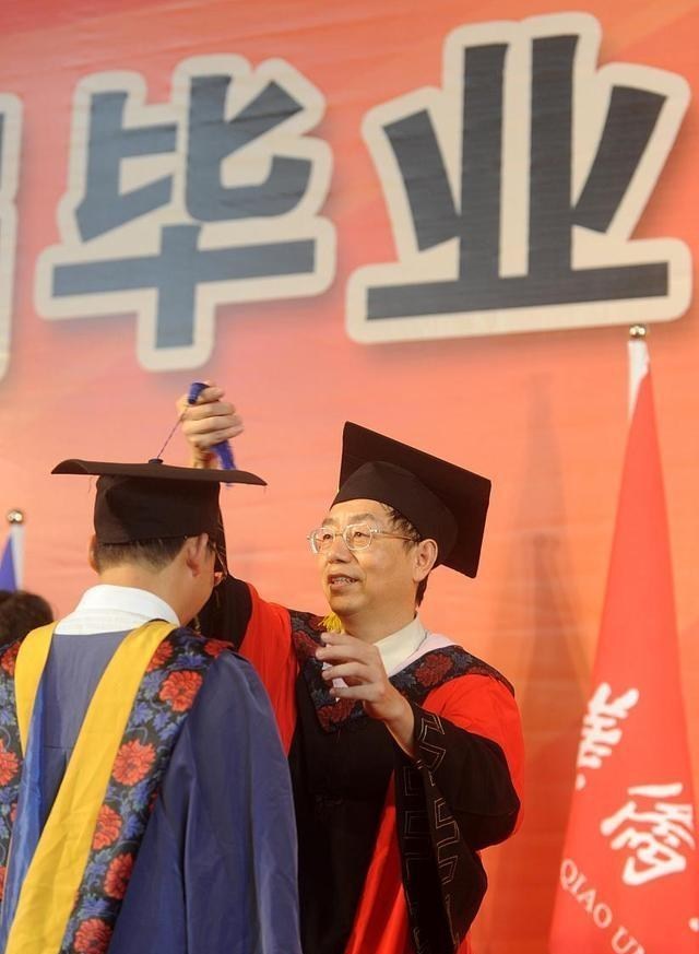 大学|都是大学，怎么还有专科、本科，一本、二本、三本之分？