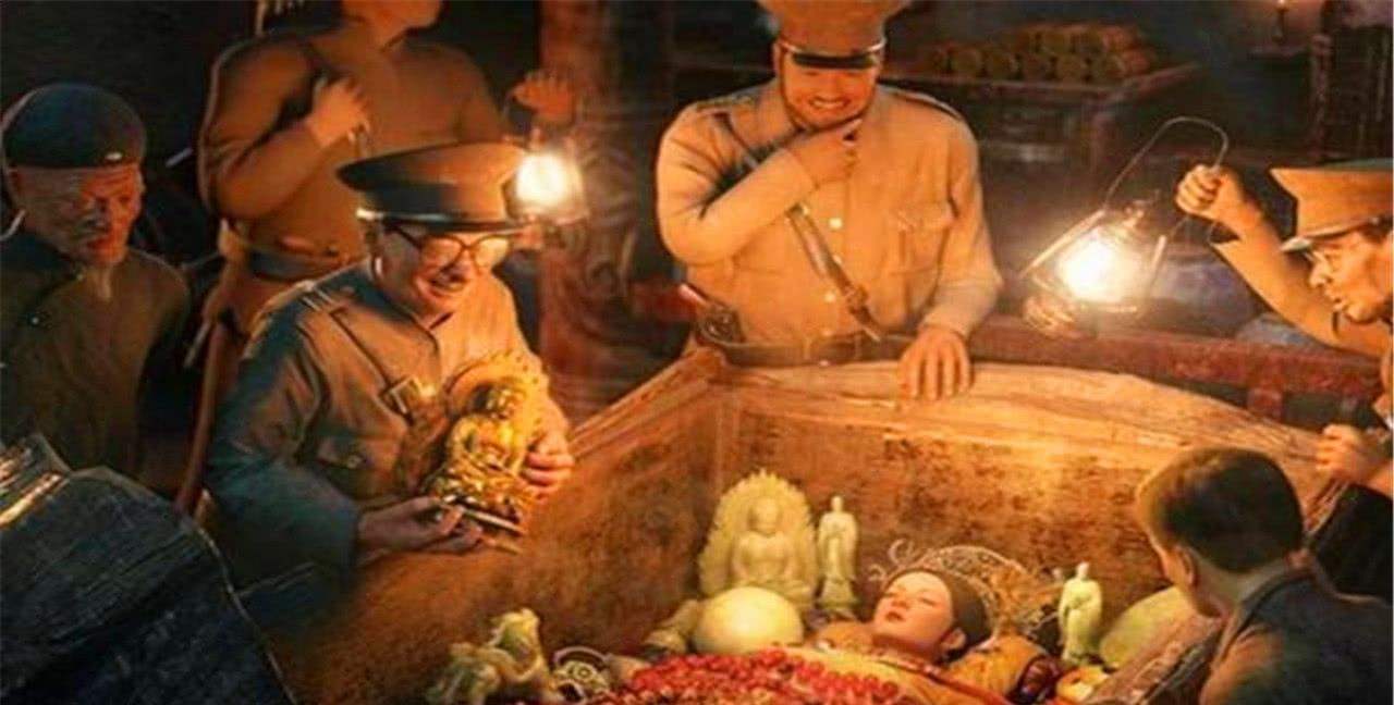 孙殿英▲孙殿英盗掘乾隆帝裕陵，为何要将其尸体拖出，还要当众敲碎牙齿？