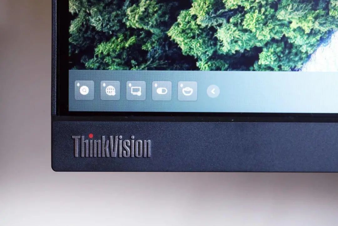 |MacBook Pro扩展显示器及生产力配件布局