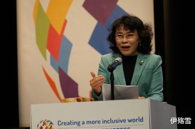 张海迪|张海迪与王佐良：不被看好的爱情，仍爱得坚定，相伴白头不分离