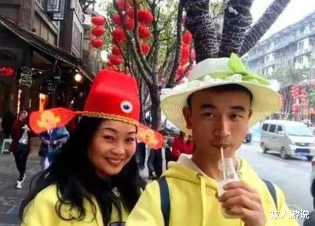 故人游说|当年，那个不顾家人反对、强娶46岁阿姨的23岁小伙，如今幸福吗？