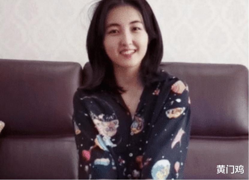 张子枫|张子枫高考完9天,对彭昱畅的称呼就发生了变化,终于不再是兄妹