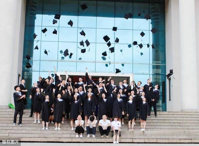 【成人高考】 成人高考学位证申请条件，啥时候可以申请？